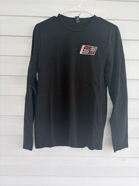 Amazon Black Long Sleeve Men's Tee with Graphic